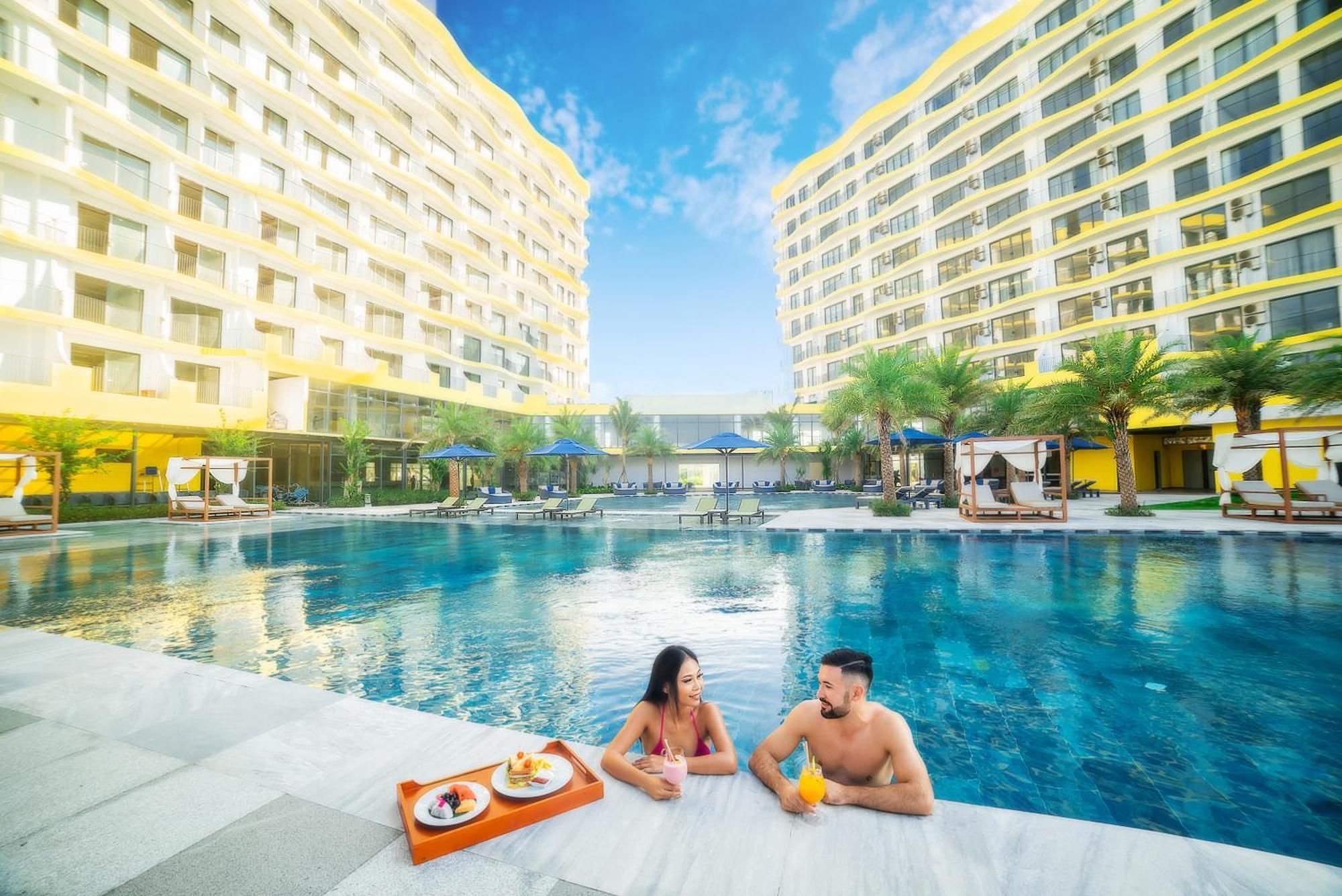 Wyndham Hoi An Royal Beachfront Resort & Villas Exterior foto